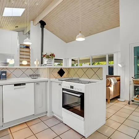 Marno - 700m From The Sea By Interhome Casa de Férias Bøtø By