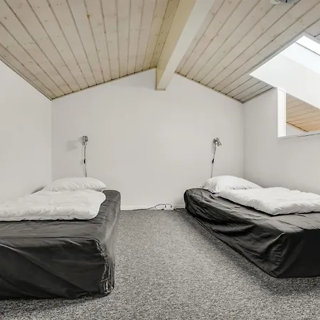 Marno - 700m From The Sea By Interhome